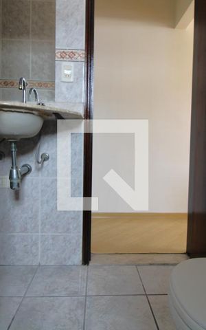 Casa à venda com 217m², 3 quartos e 6 vagasBanheiro da suíte