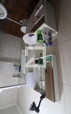 Casa à venda com 130m², 2 quartos e 1 vagaBanheiro