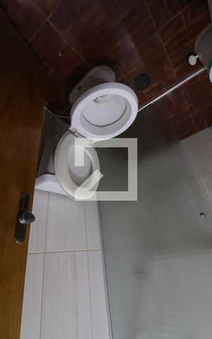 Casa à venda com 130m², 2 quartos e 1 vagaBanheiro