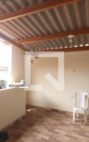 Casa à venda com 130m², 2 quartos e 1 vagaQuintal