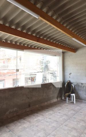 Casa à venda com 130m², 2 quartos e 1 vagaQuintal
