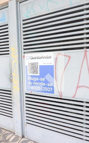 Casa à venda com 130m², 2 quartos e 1 vagaFachada
