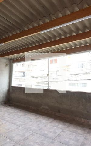 Casa à venda com 130m², 2 quartos e 1 vagaQuintal