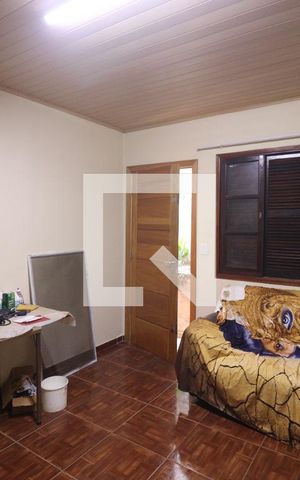 Casa à venda com 130m², 2 quartos e 1 vagaSala