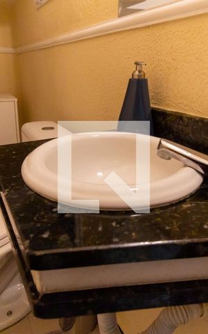Casa de condomínio à venda com 70m², 3 quartos e 1 vagaLavabo