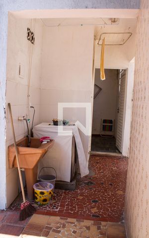 Casa à venda com 296m², 3 quartos e 6 vagasÁrea de Serviço