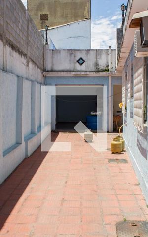 Casa à venda com 296m², 3 quartos e 6 vagasGaragem