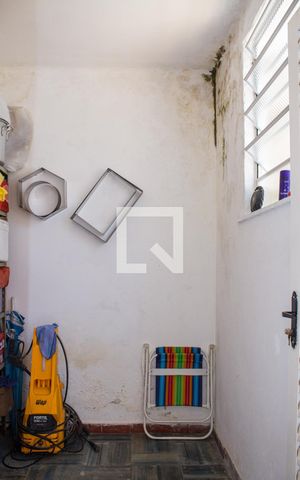 Casa à venda com 296m², 3 quartos e 6 vagasQuarto de Serviço