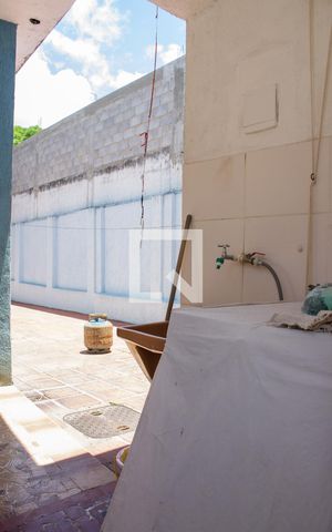 Casa à venda com 296m², 3 quartos e 6 vagasÁrea de Serviço