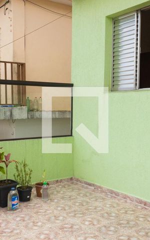 Casa à venda com 155m², 3 quartos e 2 vagas Casa à venda com 155m², 3 quartos e 2 vagasVaranda