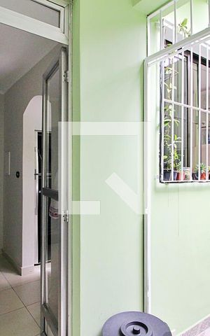 Casa à venda com 185m², 3 quartos e 2 vagasÁrea de Serviço
