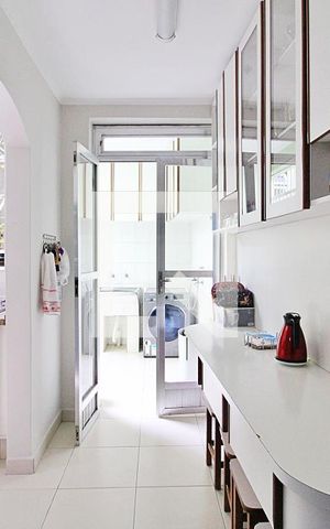 Casa à venda com 185m², 3 quartos e 2 vagasCozinha