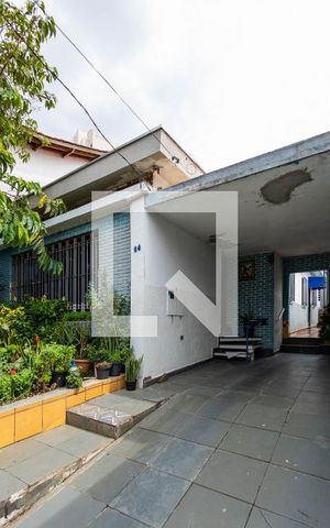 Casa para alugar com 400m², 4 quartos e 3 vagas Casa para alugar com 400m², 4 quartos e 3 vagasÁrea comum