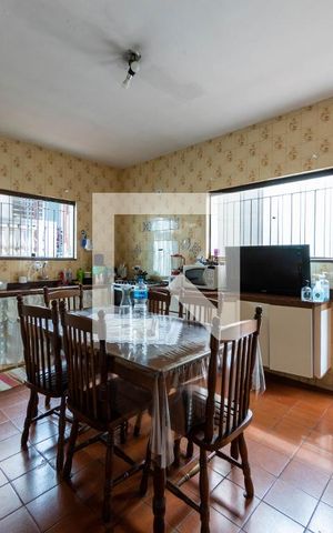 Casa para alugar com 400m², 4 quartos e 3 vagas Casa para alugar com 400m², 4 quartos e 3 vagasCozinha