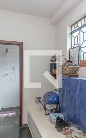 Casa à venda com 457m², 4 quartos e 6 vagas