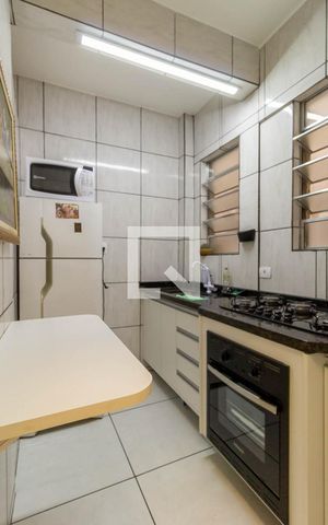 Apartamento à venda com 42m², 2 quartos e sem vaga Apartamento à venda com 42m², 2 quartos e sem vagaCozinha