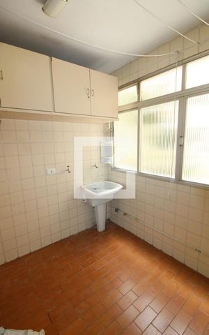 Apartamento à venda com 77m², 3 quartos e 1 vagaÁrea de Serviço