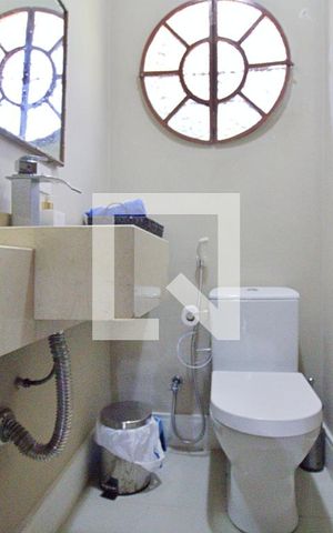 Casa para alugar com 650m², 4 quartos e 3 vagas Casa para alugar com 650m², 4 quartos e 3 vagasLavabo