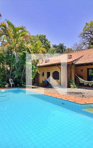 Casa para alugar com 650m², 4 quartos e 3 vagas Casa para alugar com 650m², 4 quartos e 3 vagasÁrea Externa