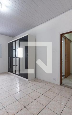Casa para alugar com 110m², 2 quartos e sem vaga Casa para alugar com 110m², 2 quartos e sem vagaQuarto 2