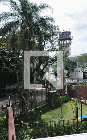 Apartamento à venda com 230m², 4 quartos e 4 vagas Apartamento à venda com 230m², 4 quartos e 4 vagasVista