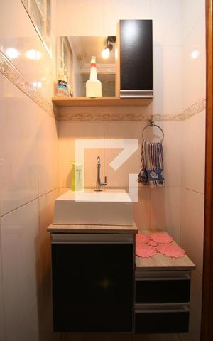 Casa à venda com 170m², 3 quartos e 2 vagasBanheiro 2