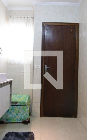 Casa à venda com 170m², 3 quartos e 2 vagasBanheiro da Suíte 2