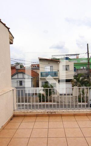 Casa à venda com 170m², 3 quartos e 2 vagasVaranda