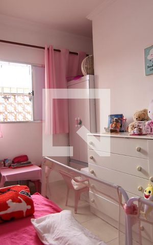 Casa à venda com 170m², 3 quartos e 2 vagasSuíte 2