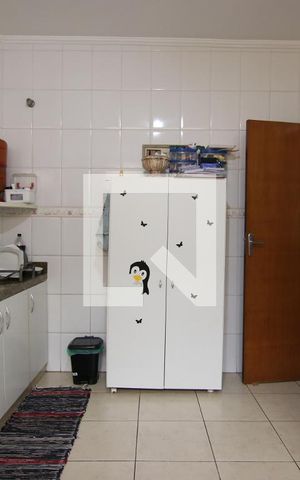 Casa à venda com 170m², 3 quartos e 2 vagasCozinha