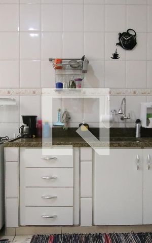 Casa à venda com 170m², 3 quartos e 2 vagasCozinha