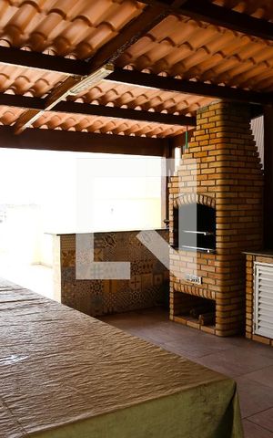 Casa à venda com 438m², 4 quartos e 5 vagas Casa à venda com 438m², 4 quartos e 5 vagasChurrasqueira