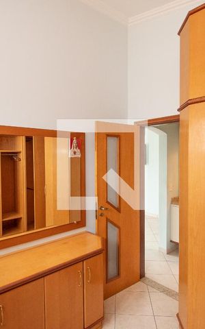 Casa à venda com 308m², 4 quartos e 10 vagas Casa à venda com 308m², 4 quartos e 10 vagasCloset Suite