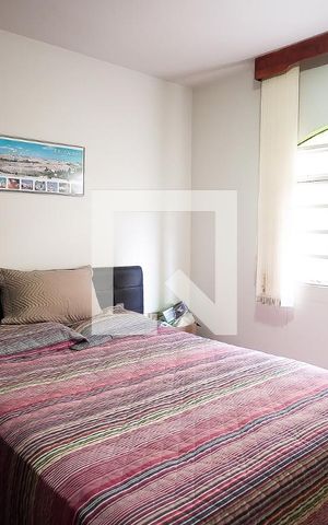 Casa à venda com 360m², 7 quartos e 3 vagas Casa à venda com 360m², 7 quartos e 3 vagasQuarto 1 casa 1