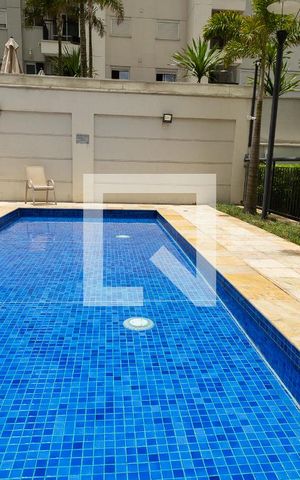 Apartamento para alugar com 70m², 2 quartos e 1 vaga Apartamento para alugar com 70m², 2 quartos e 1 vagaÁrea comum - Piscina