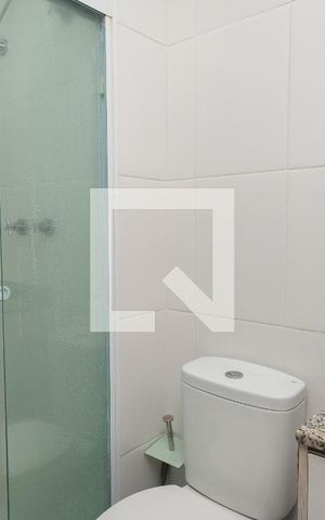 Apartamento para alugar com 70m², 2 quartos e 1 vaga Apartamento para alugar com 70m², 2 quartos e 1 vagaBanheiro Social