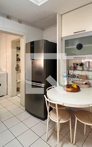 Apartamento à venda com 186m², 4 quartos e 3 vagasCozinha