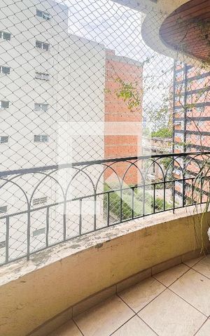 Apartamento à venda com 186m², 4 quartos e 3 vagasSacada