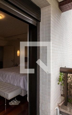 Apartamento à venda com 291m², 4 quartos e 4 vagasVaranda da Suíte 1