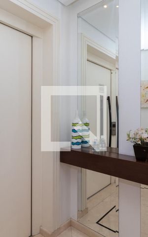 Apartamento à venda com 291m², 4 quartos e 4 vagasHall do Elevador Social
