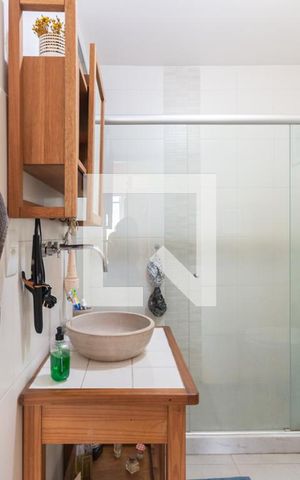 Apartamento para alugar com 91m², 2 quartos e sem vagaBanheiro