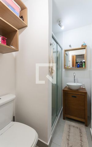 Apartamento para alugar com 91m², 2 quartos e sem vagaBanheiro de Serviço