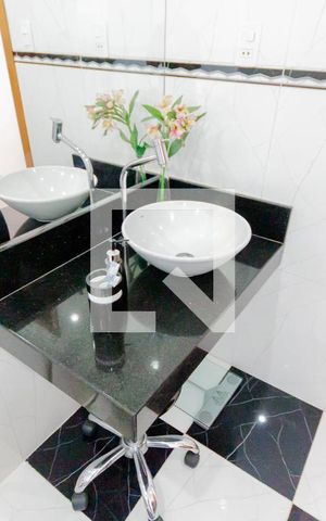 Casa à venda com 360m², 3 quartos e 2 vagas Casa à venda com 360m², 3 quartos e 2 vagasPia