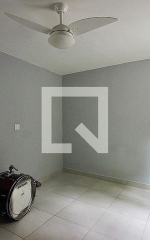 Casa para alugar com 55m², 1 quarto e 1 vagaQuarto 