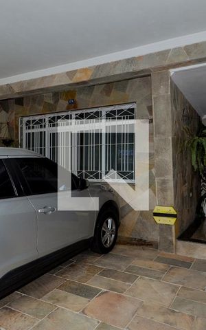 Casa à venda com 300m², 3 quartos e 2 vagasGaragem