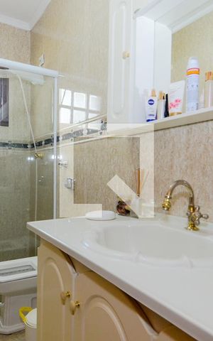 Casa à venda com 300m², 3 quartos e 2 vagasBanheiro da Suíte 3