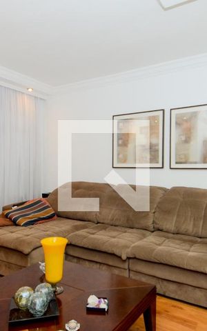 Casa à venda com 300m², 3 quartos e 2 vagasSala