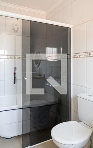 Casa para alugar com 330m², 4 quartos e 5 vagas Casa para alugar com 330m², 4 quartos e 5 vagasBanheiro 2