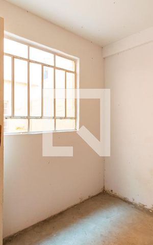 Casa à venda com 180m², 3 quartos e 2 vagas Casa à venda com 180m², 3 quartos e 2 vagasQuarto de Serviço
