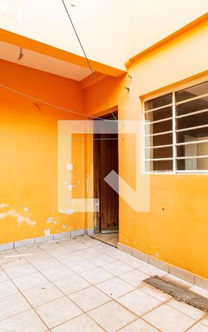 Casa à venda com 180m², 3 quartos e 2 vagas Casa à venda com 180m², 3 quartos e 2 vagasQuintal